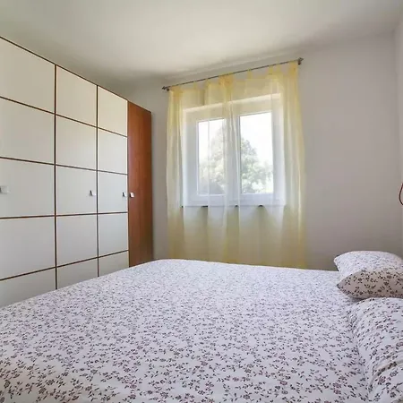 Apartment Vitalia 2+2 Porec Exterior photo