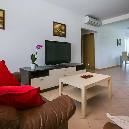 Apartment Vitalia 2+2 Porec Exterior photo