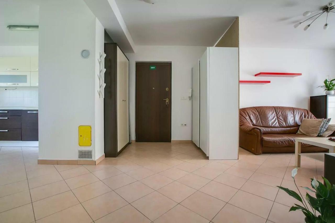 Apartment Vitalia 2+2 *