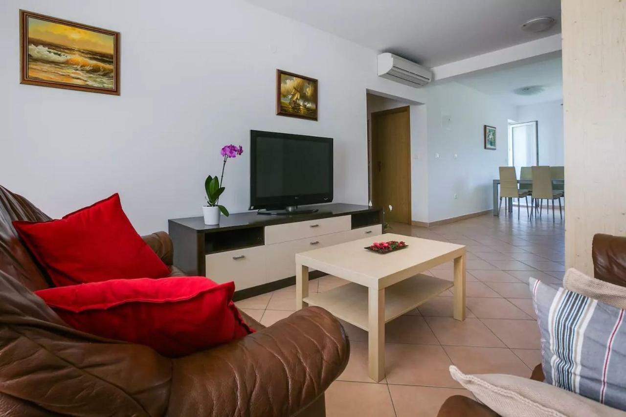 Vitalia 2+2 * Porec