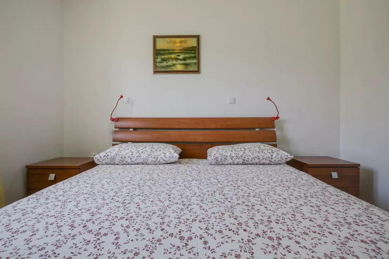 Apartment Vitalia 2+2 *