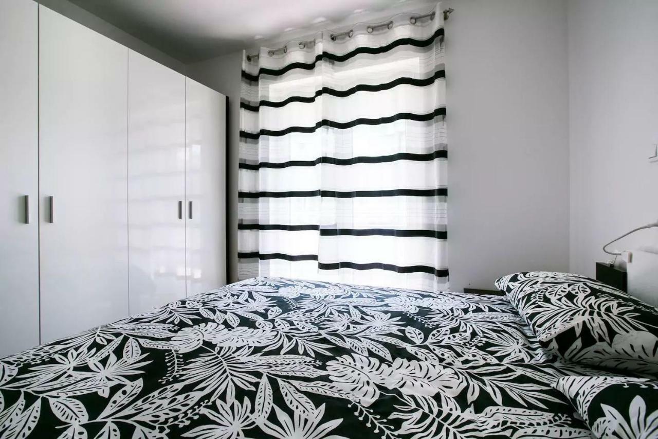 Vitalia 2+2 Apartment Porec